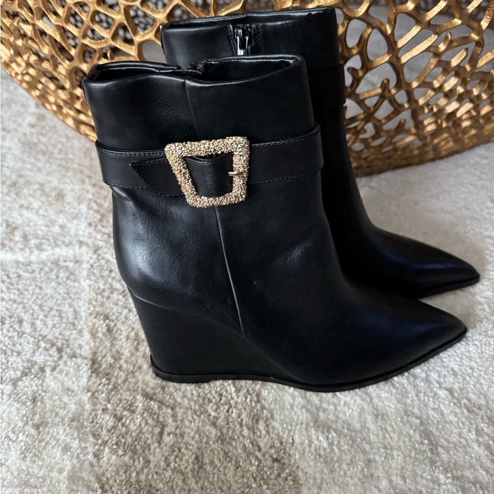 Sam Edelman Black Ankle Boots with Gold Buckle - Picture 11 of 13